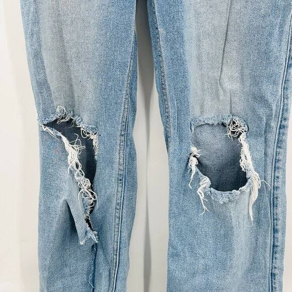 Hollister Ultra High Rise Dad Jeans Light Wash Blue Womens Size 5L Tall Ripped!! - Picture 10 of 11
